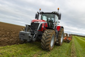 MF8S Kuhn5FPlough Working FR 1020-1515