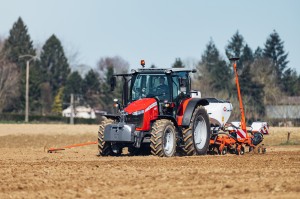 MF 5711 M WITH SEEDER WORKING BEZU 0321 05 181488